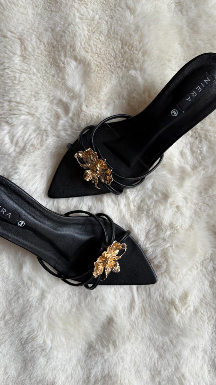 AURELIA (HONORA) BLACK