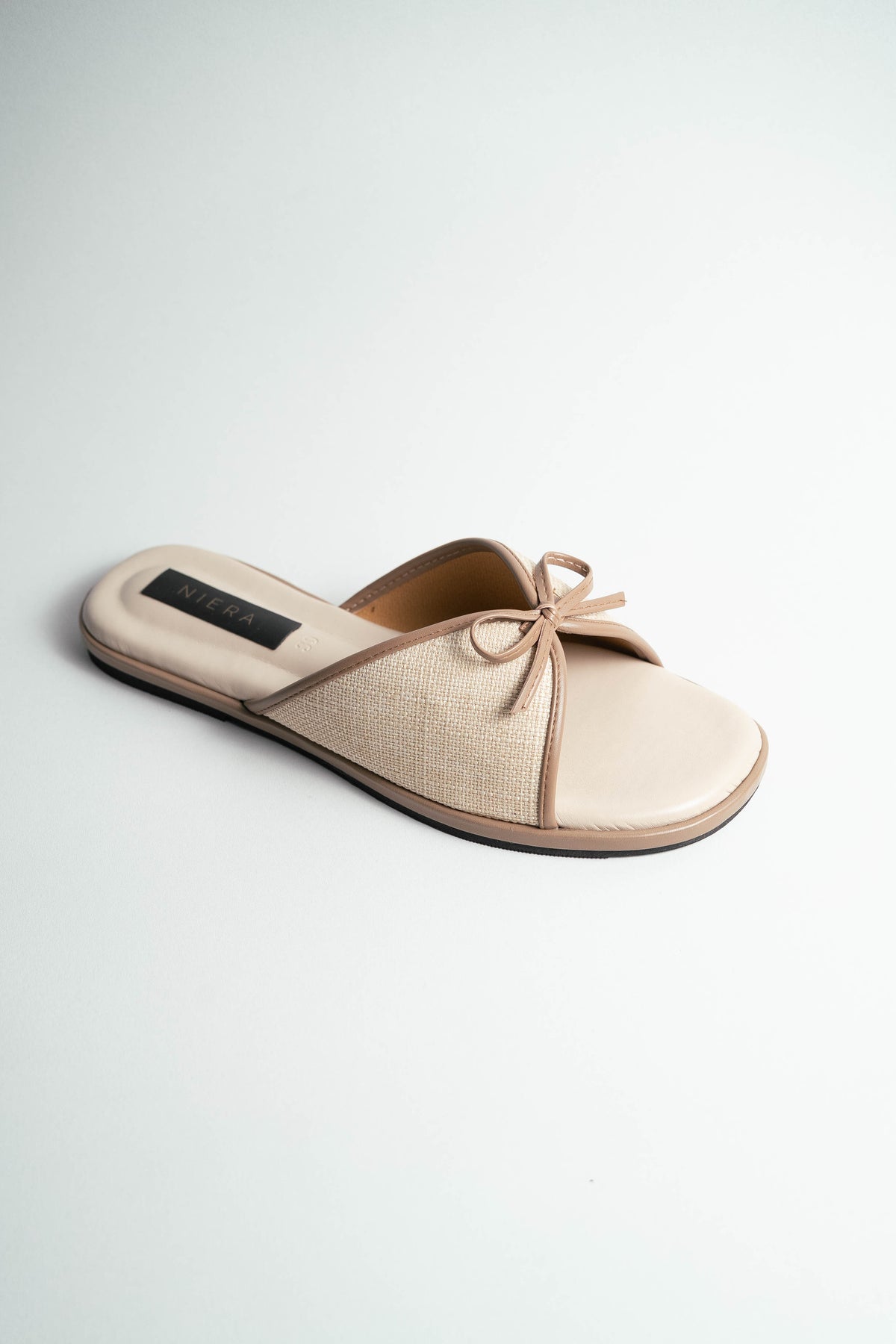 SUSIE FLAT BEIGE