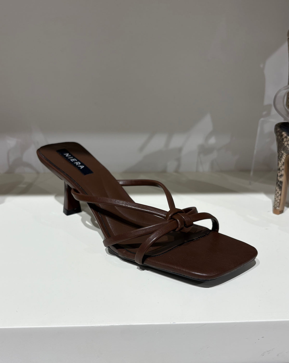 ARIA HEEL BROWN