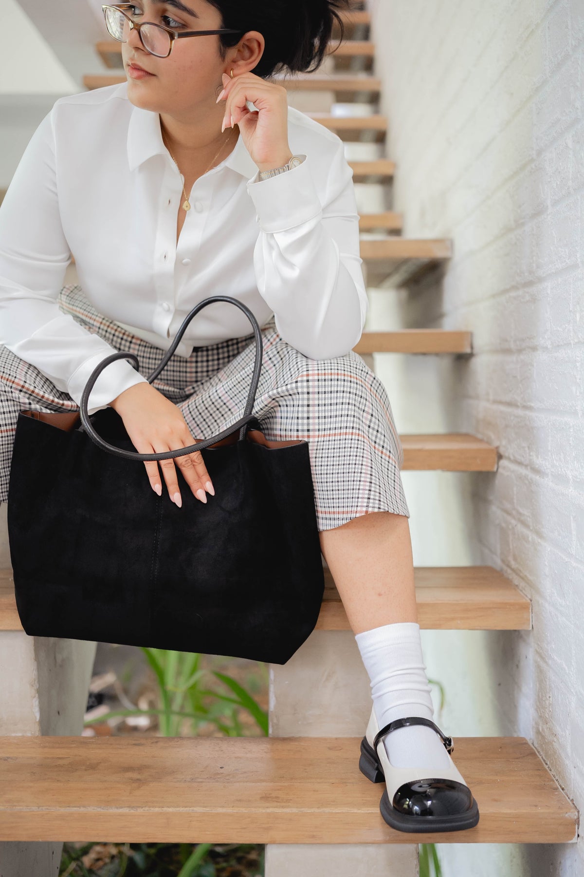 BUCKET SUEDE BAG BLACK ~ Gimzy