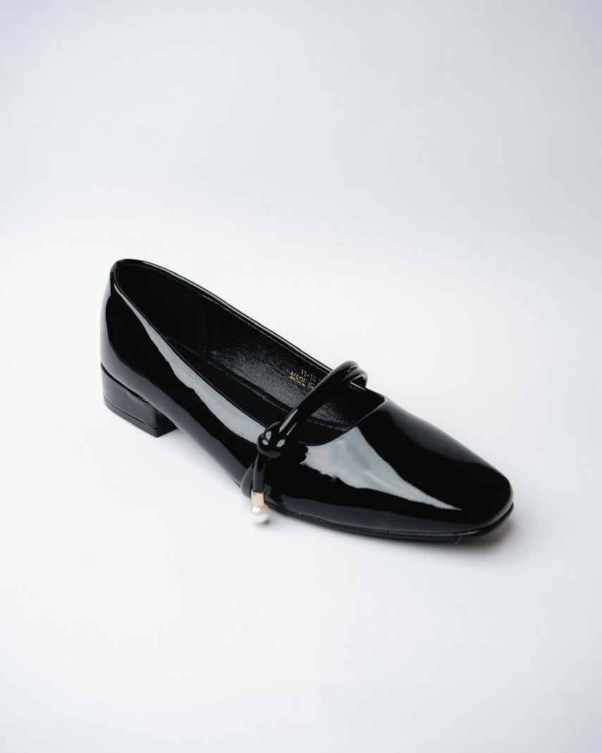 IANTHE BLACK