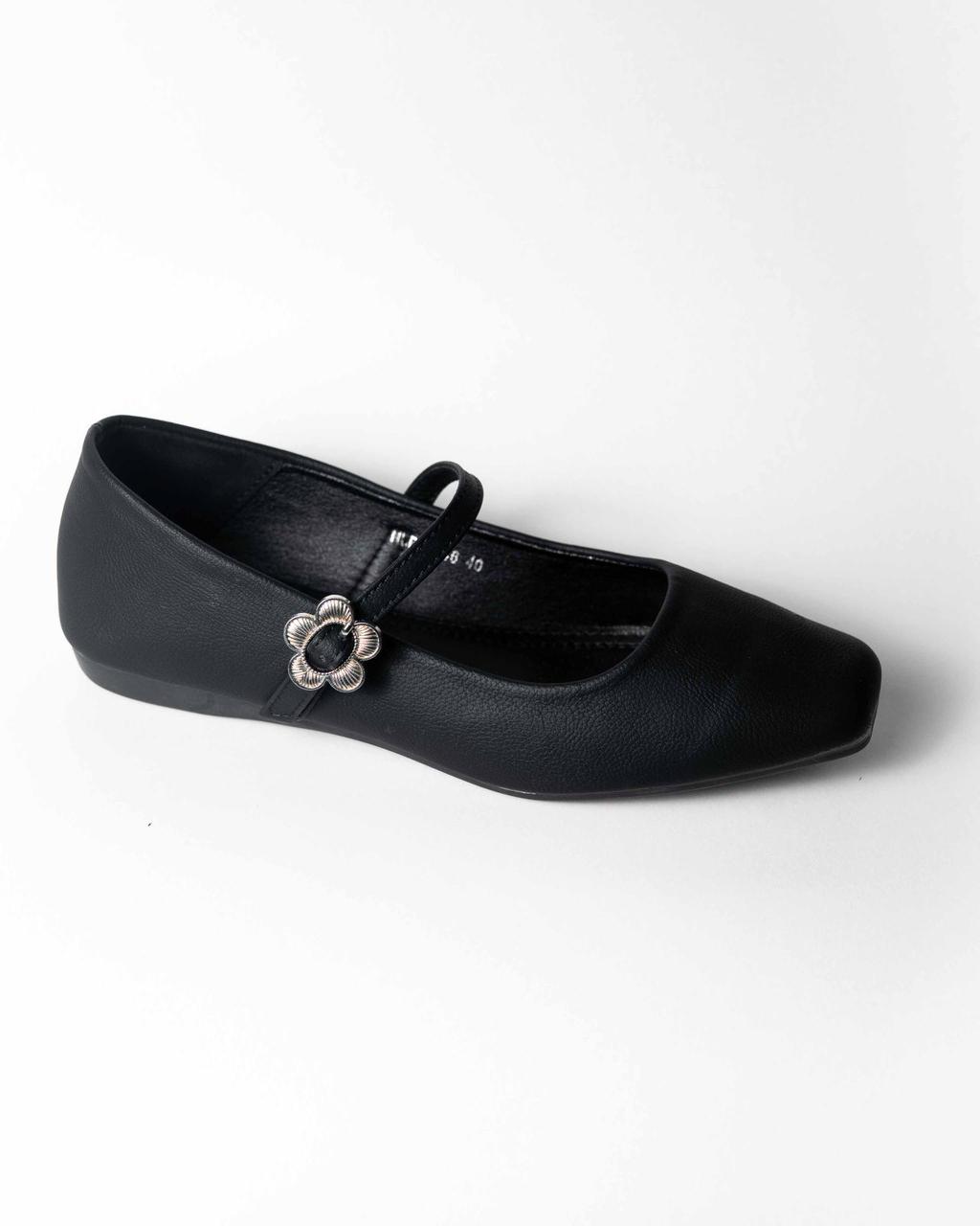 MODERN GRACE FLATS