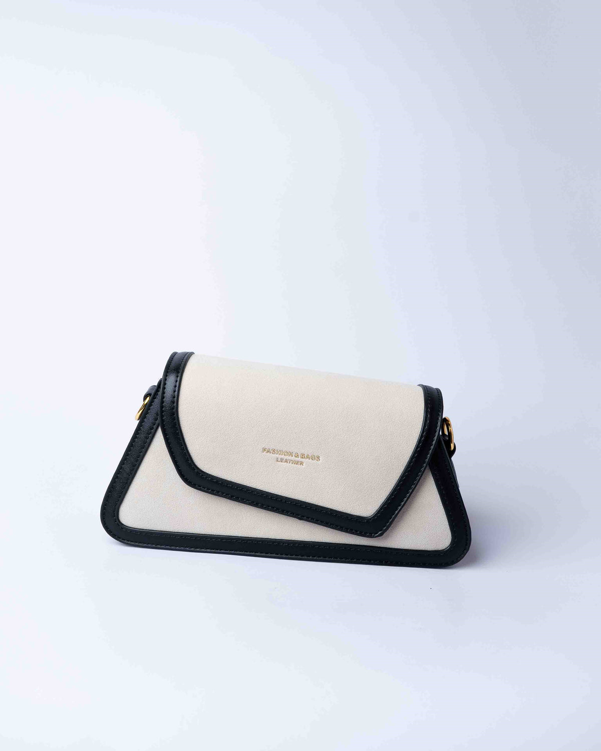 TRIANGLE SHOULDER BAG