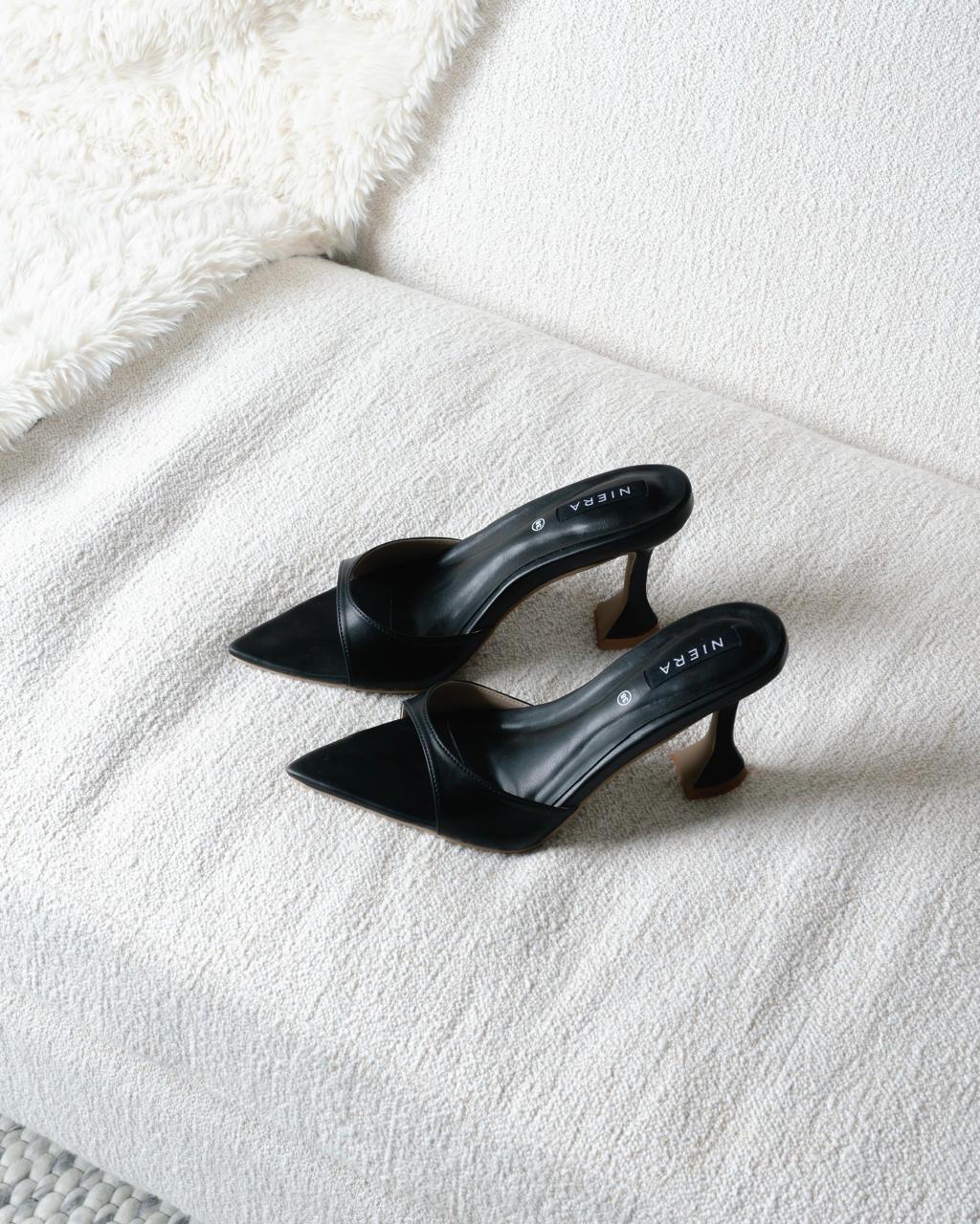 AMARI BLACK